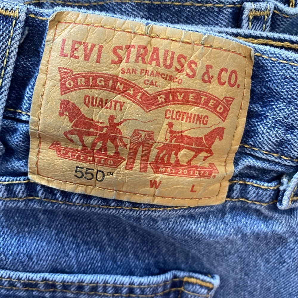 2 Levi's 550 Men's Sz 42x34(40x33) Relaxed Fit Straight Leg jeans - Picture 11 of 16